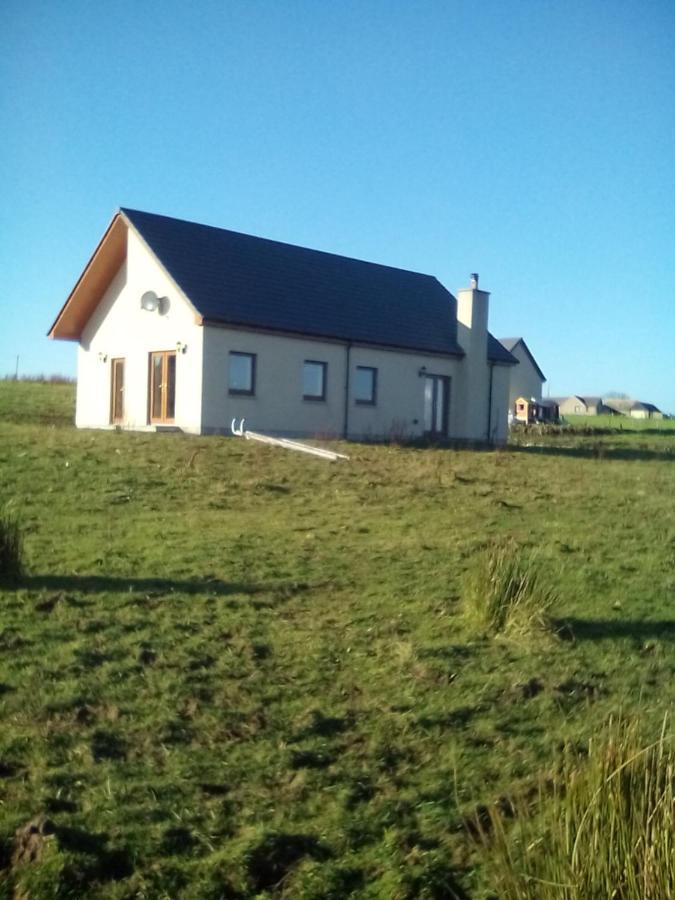Bed and Breakfast April House Barrock Экстерьер фото