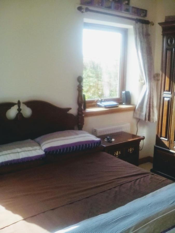 Bed and Breakfast April House Barrock Экстерьер фото