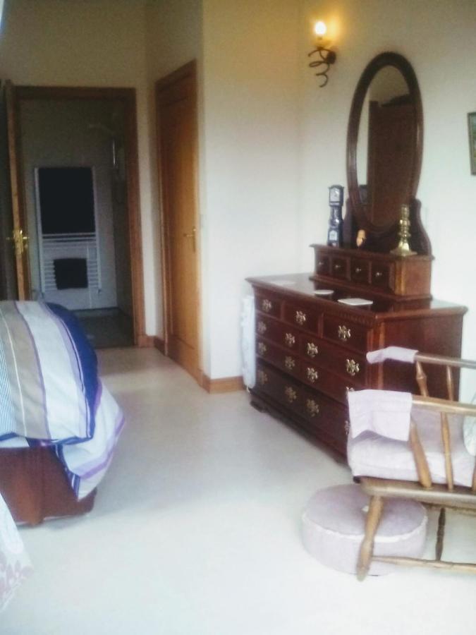 Bed and Breakfast April House Barrock Экстерьер фото
